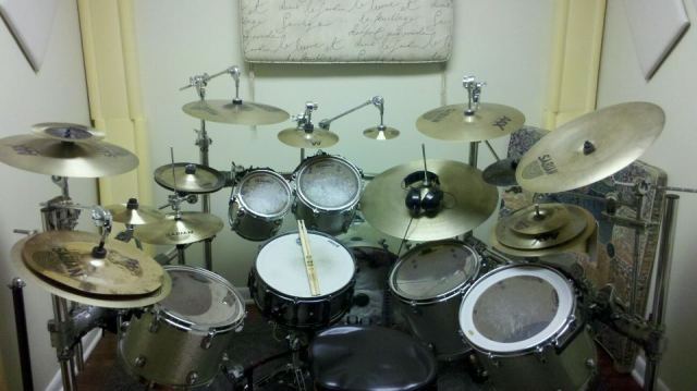 My custom drum set\m/(>_<)\m/